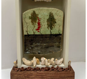 r.gianis encanto box art 2022